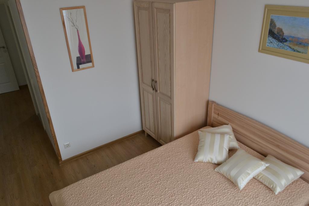 Pilaites Svetingi Namai Apartamento Vilna Habitación foto